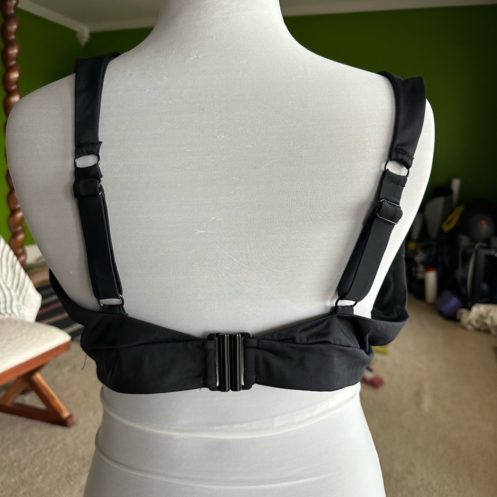 ASOS Design Plus Size Swim Top - Picture 4 of 5